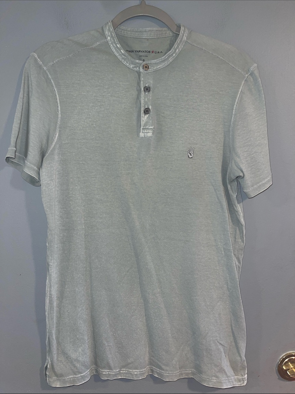 John Varvatos Pale Gray Green Short-Sleeve Henley Tee Size S